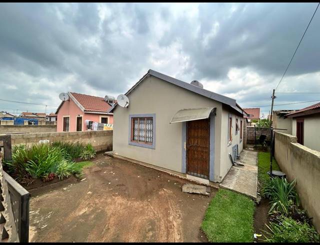 2 BEDROOM HOUSE FOR SALE IN PALM RIDGE